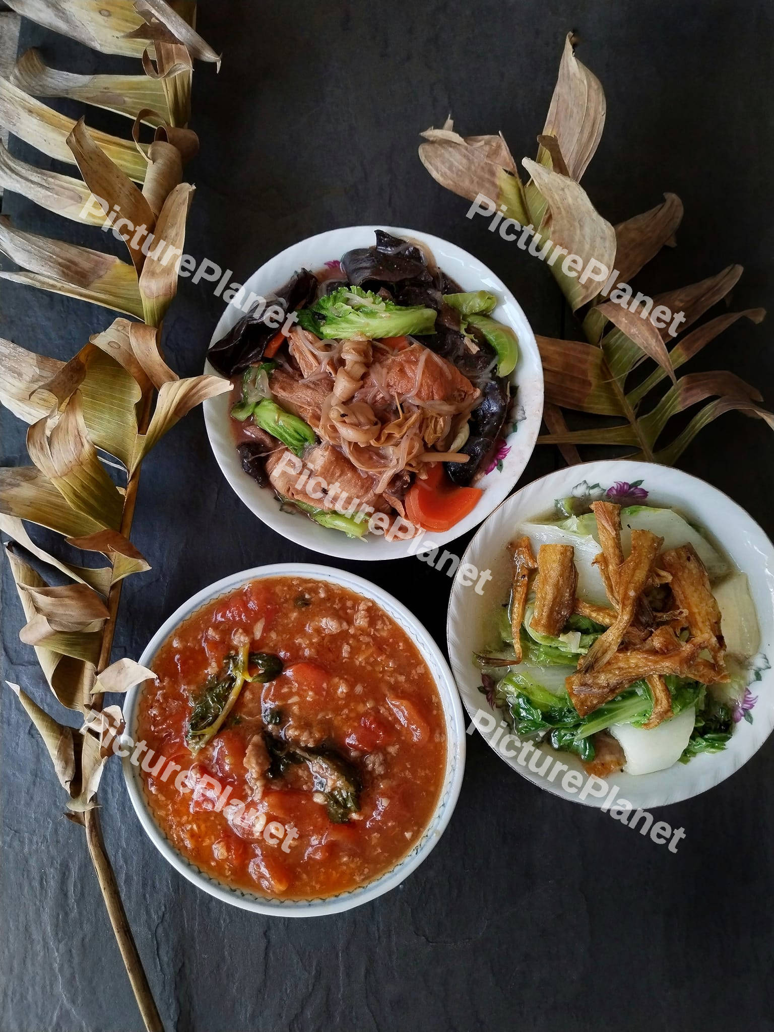 Thai combination dish